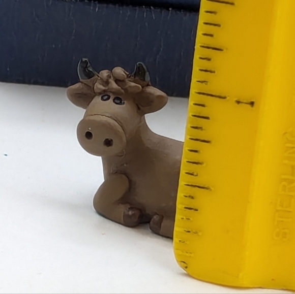 Vtg Christmas Nativity Set Scene 5 Piece Resin Figurines w/ Felt Applique Box - Picture 6 of 10